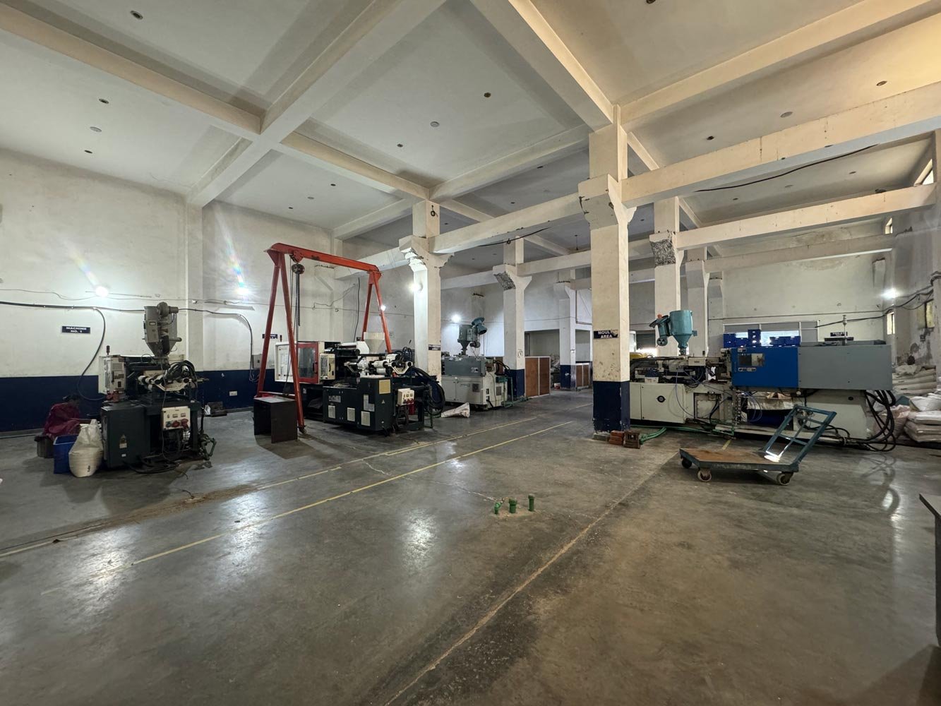 laxmi-hitech-faridabad-plastic-moulding-factory